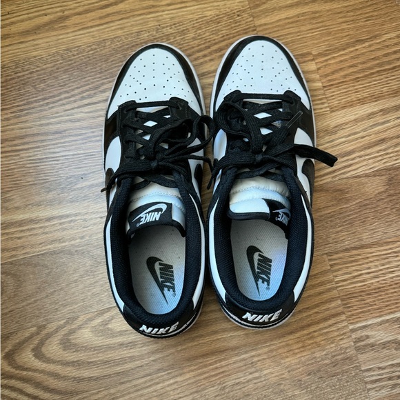 Nike Dunk Low Pandas US 9 - Picture 2 of 2